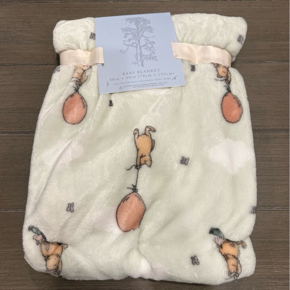Winnie the Pooh Baby Blanket - Picture 2 of 4